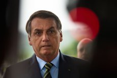 Custo da campanha de Bolsonaro contra a quarentena pagaria 10 mil dias de internação no SUS