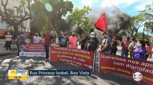 PSB de Freixo e Dino passa reforma da previdência em Recife