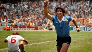 Morre Diego Maradona: 60 anos de arte condensada