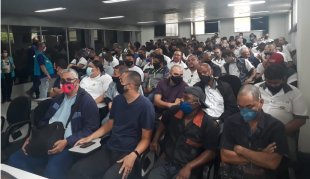 Real demite dezenas de rodoviários no Rio, e parcela pagamento em 12x com apoio do Sindicato