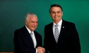 Bolsonaro admite ter feito acordo para divulgar carta de Temer e diz que "não pode falar"