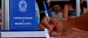 Desemprego aumentou 23%, anunciou IBGE no dia seguinte que Dilma e PT cortam seguro desemprego