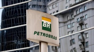 Gás de cozinha aumenta mais uma vez, garantindo o lucro dos donos estrangeiros da Petrobras