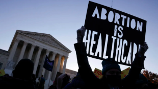 Rascunho de relatório vazado mostra que Suprema Corte dos EUA derrubará direito ao aborto