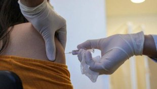 Está cada vez mais distante a possibilidade de vacinação da metade da população até junho