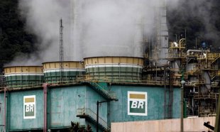 Petrobras anuncia redução no preço do diesel, mostrando a arbitrariedade desse aumento