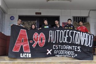 Secundaristas do Chile: Projeto de abaixo-assinado interno 