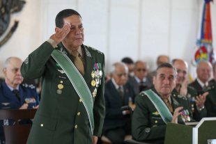 Defensor da ditadura e amigo de Bolsonaro, Mourão pode ser candidato a presidente pelo PRTB