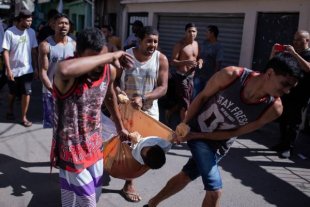 Ação assassina das polícias civil e militar do Rio de Janeiro deixa 18 mortos no Alemão