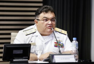 Quem é o vice-almirante Flávio Rocha, principal cotado para assumir a Secretaria-Geral?