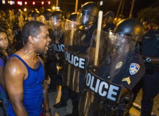 Tragam o Black Lives Matter de volta às ruas: Uma crítica a linha política do Movimento Pelas Vidas Negras