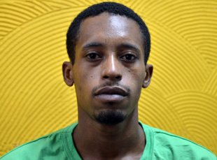 Rafael Braga, negro, portador de pinho-sol condenado a 11 anos pela “justiça” racista