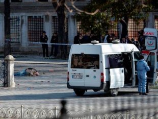 Ataque suicida em zona turística de Istambul deixa uma dezena de mortos